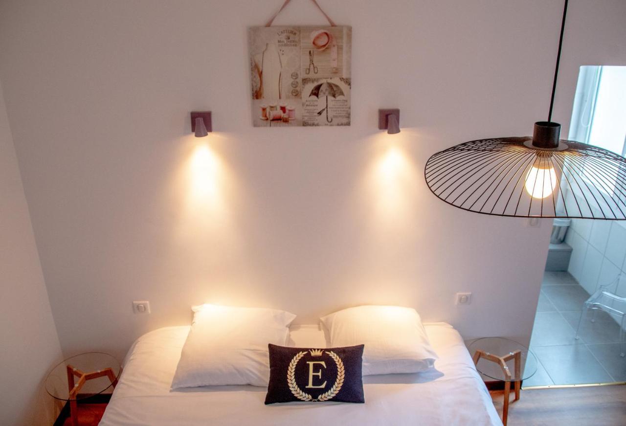 Hotel & Gastronomie - La Table De L'Europe Villeréal Buitenkant foto